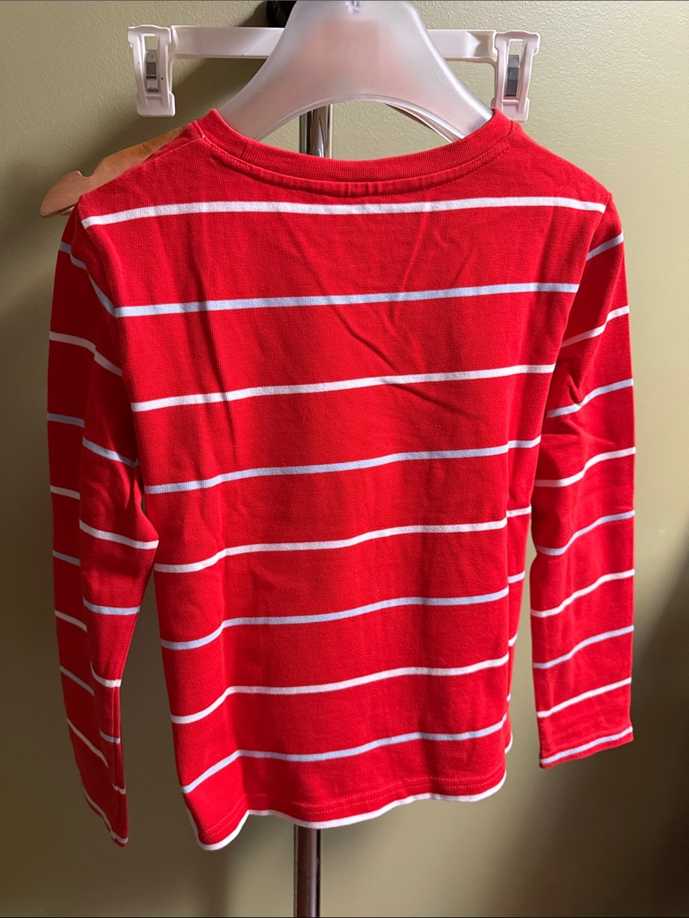 Banana Republic Red and White Striped Long-Sleeve Pocket Tee - Picture 4 of 4